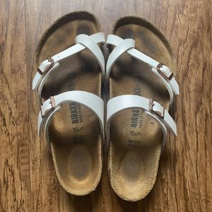 White Birkenstock’s